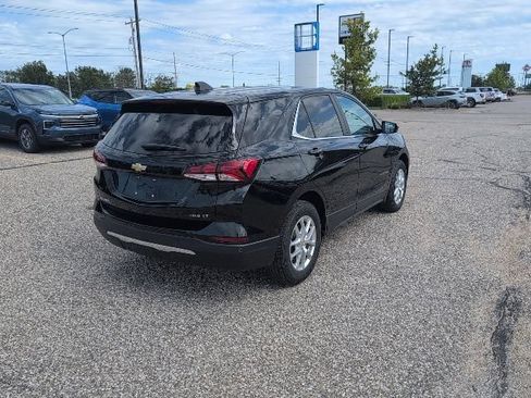 Used 2024 Chevrolet Equinox LT AWD/4WD image 17