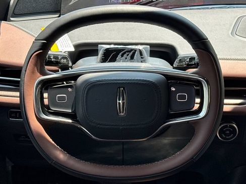 New 2027 Lincoln Navigator L Reserve RWD image 24