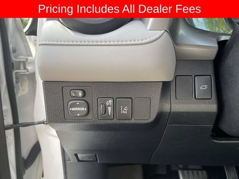 Used 2017 Toyota RAV4 XLE w/ Convenience Package AWD/4WD image 23