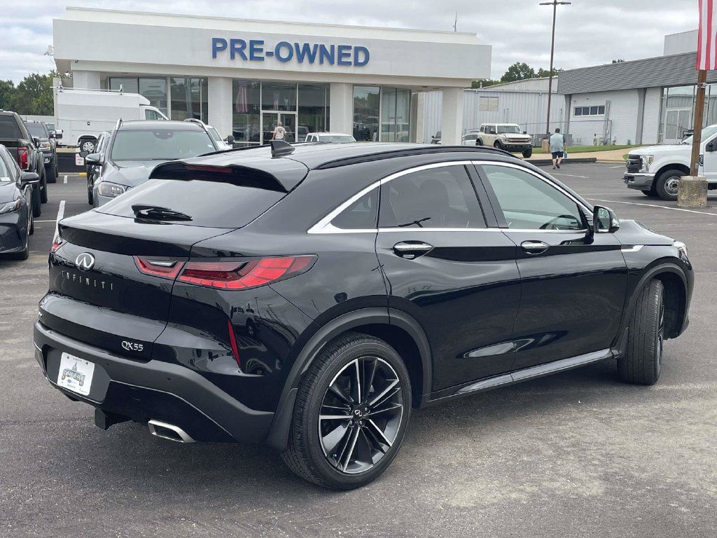 Used 2022 INFINITI QX55 Essential w/ Proassist Package AWD/4WD image 3