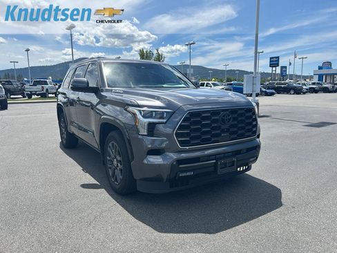 Used 2024 Toyota Sequoia Platinum AWD/4WD image 1