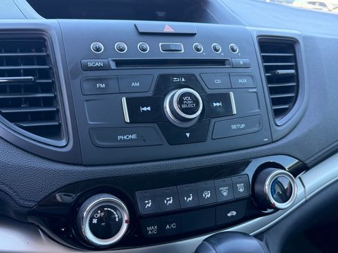 Used 2016 Honda CR-V LX image 9