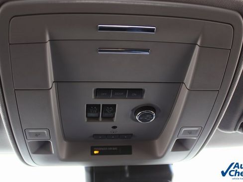 Used 2020 GMC Yukon XL SLT image 16