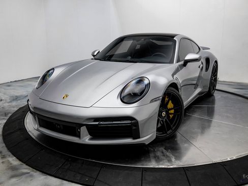 Used 2021 Porsche 911 Turbo S image 3