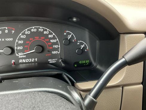 Used 2002 Ford Explorer XLT AWD/4WD image 11