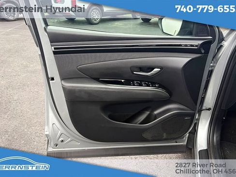 Certified 2022 Hyundai Tucson Limited AWD/4WD image 14