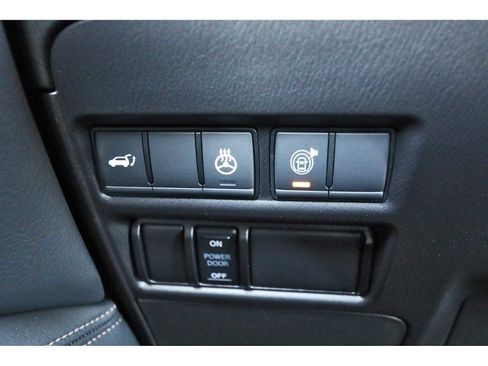 Used 2024 Nissan Armada Platinum w/ Captain's Chairs Package image 20