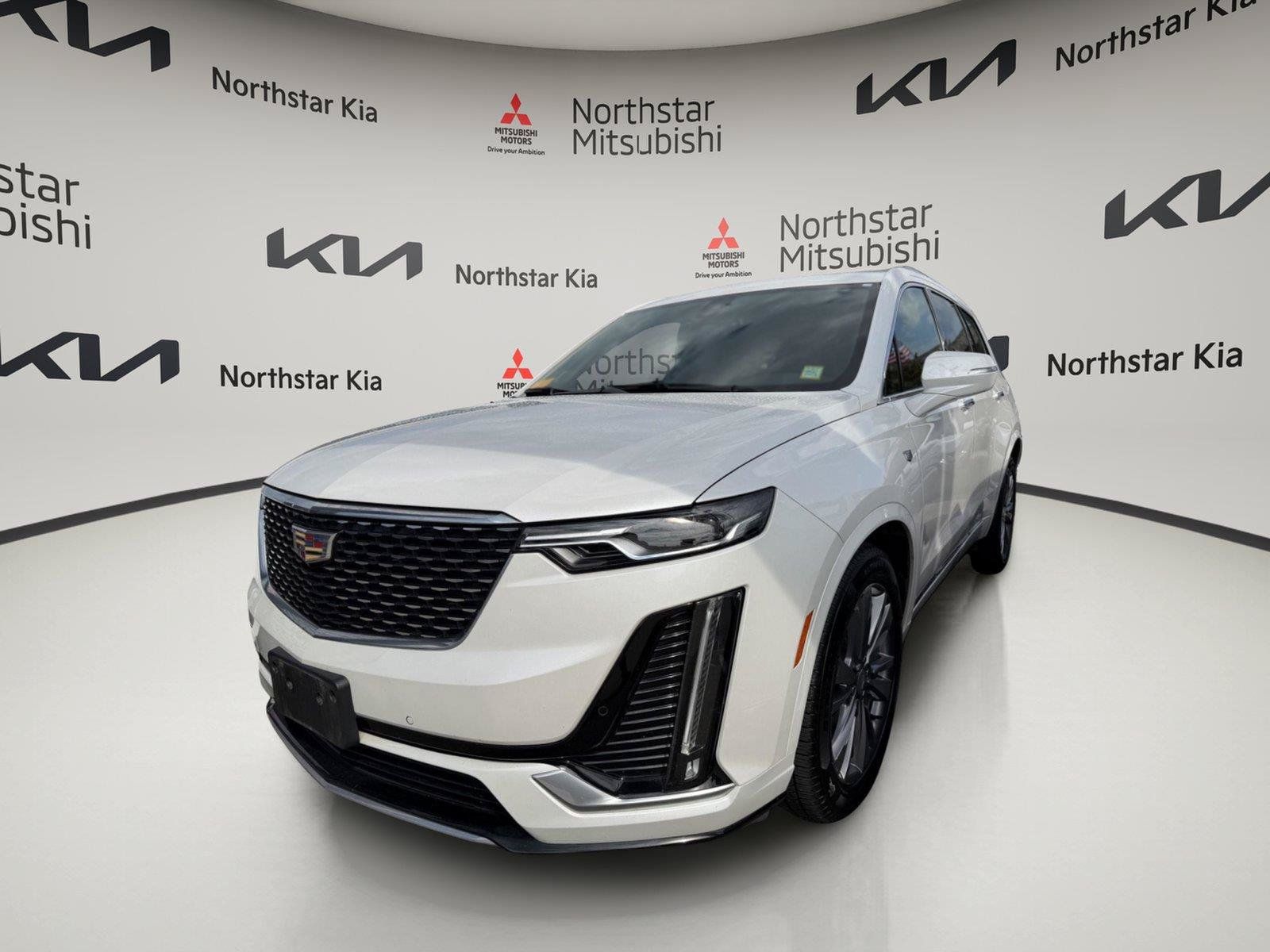 Used 2023 Cadillac XT6 Premium Luxury AWD/4WD image 1