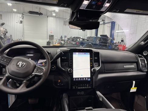 New 2025 RAM 4500 4x4 Crew Cab DRW w/ Laramie Trim Package image 7