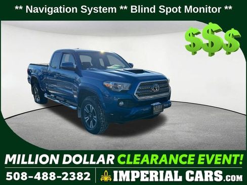 Used 2016 Toyota Tacoma TRD Sport image 1