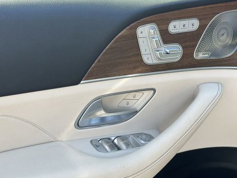 Certified 2023 Mercedes-Benz GLS 450 4MATIC image 12