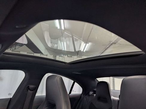 Used 2023 Mercedes-Benz CLA 250 image 13