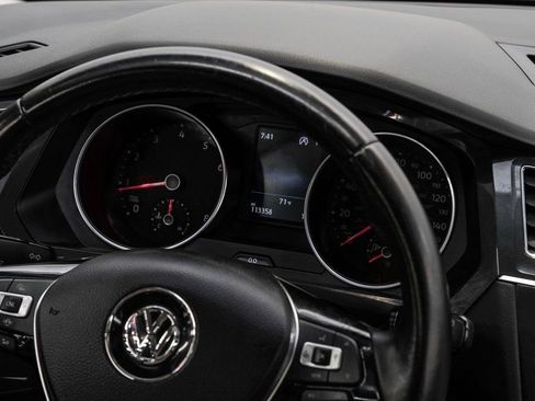 Used 2019 Volkswagen Tiguan SEL R-Line image 22
