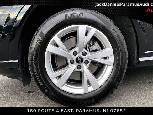 Used 2025 Audi Q5 Premium w/ Convenience Package AWD/4WD image 8