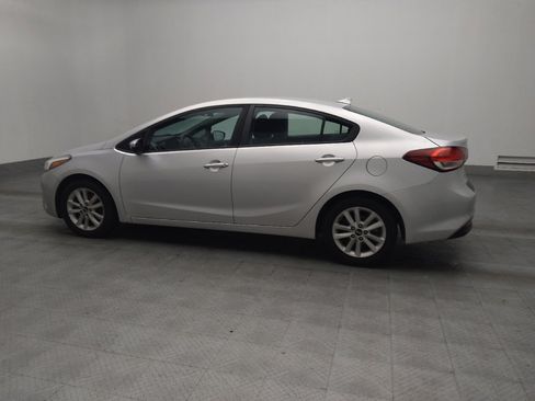 Used 2017 Kia Forte LX w/ LX Popular Package image 3