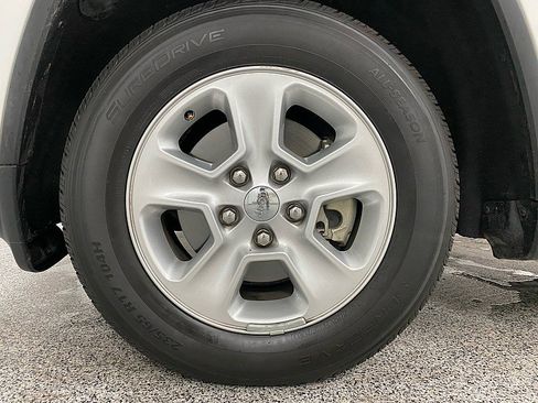 Used 2016 Jeep Grand Cherokee Laredo w/ Quick Order Package 23E image 19