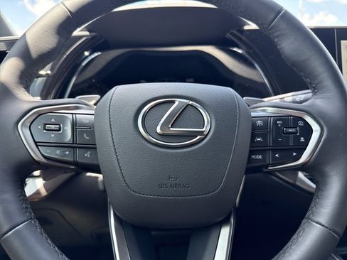 Used 2025 Lexus RX 350 FWD w/ Technology Package image 19