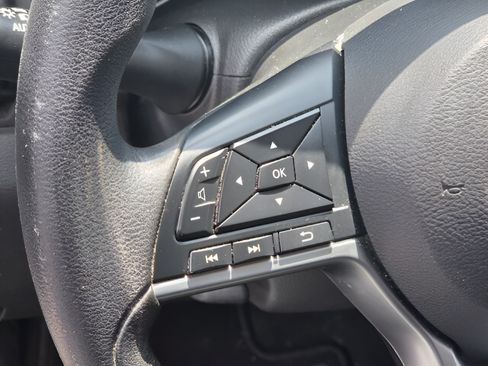 Used 2020 Nissan Altima 2.5 S FWD image 18