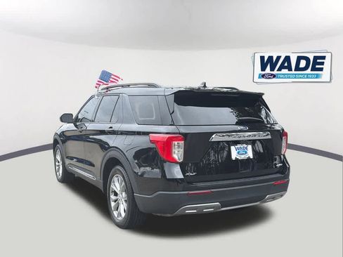 Used 2023 Ford Explorer XLT w/ Equipment Group 202A AWD/4WD image 7