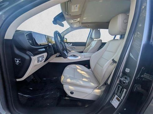 Used 2022 Mercedes-Benz GLS 450 4MATIC image 12