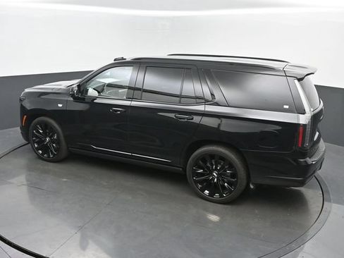 Certified 2026 Cadillac Escalade Platinum Sport w/ LPO, ONYX Package AWD/4WD image 40