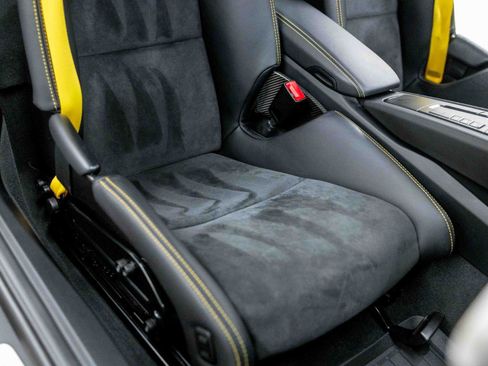 Used 2019 Porsche 911 Carrera T RWD image 39