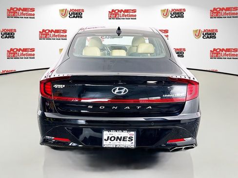 Certified 2023 Hyundai Sonata Limited FWD image 18