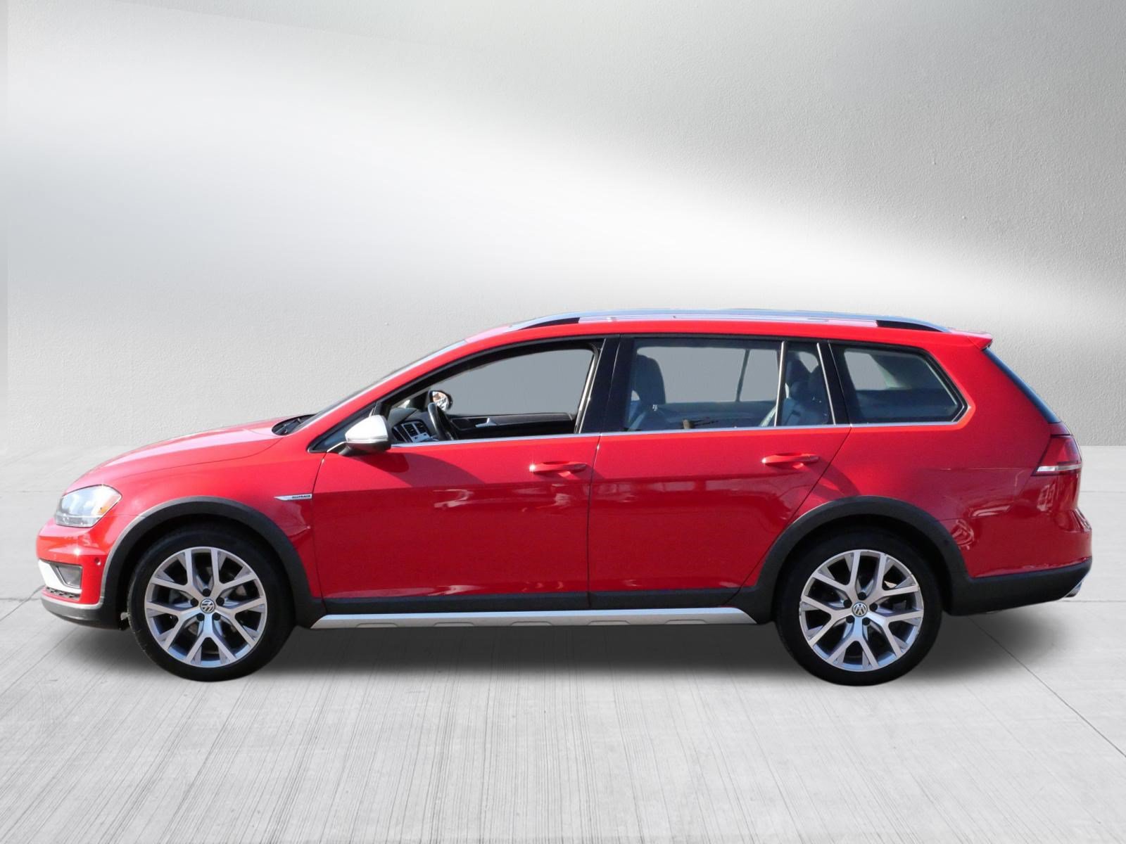 Used 2017 Volkswagen Golf Alltrack SEL AWD/4WD image 4