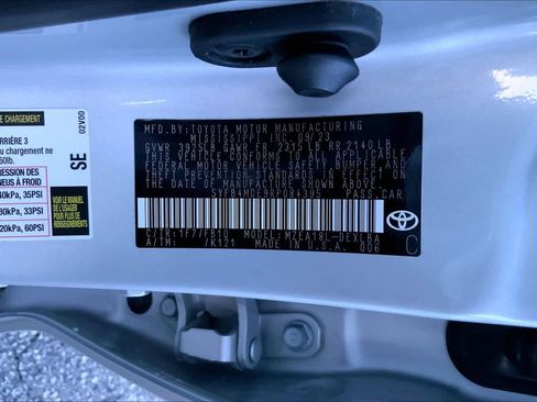 Used 2024 Toyota Corolla LE FWD image 31