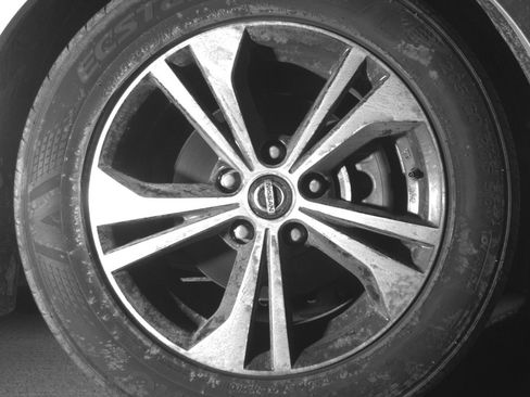 Used 2023 Nissan Sentra SV image 13