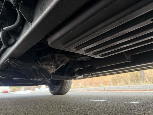 Used 2012 Ford F150 Lariat w/ Lariat Chrome Pkg image 27