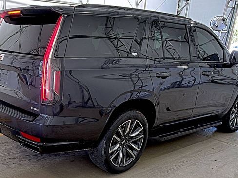 Used 2023 Cadillac Escalade Sport AWD/4WD image 6
