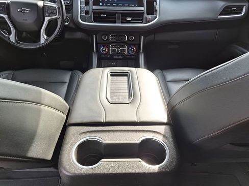 Used 2022 Chevrolet Tahoe Z71 w/ Off-Road Capability Package image 22