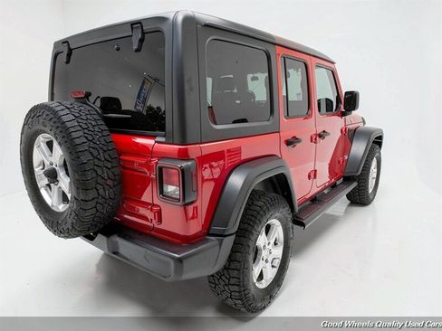 Used 2019 Jeep Wrangler Unlimited Sport S AWD/4WD image 5