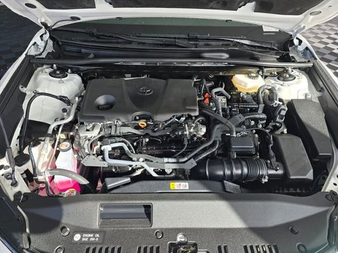 Certified 2025 Toyota Camry SE image 9