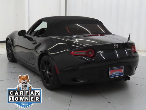 Used 2024 MAZDA MX-5 Miata Sport RWD image 6