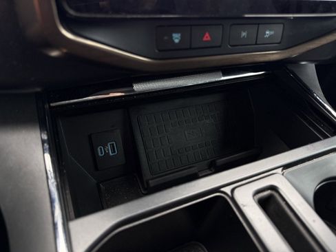 Certified 2022 Ford F150 Lightning Lariat w/ Equipment Group 511A High image 19