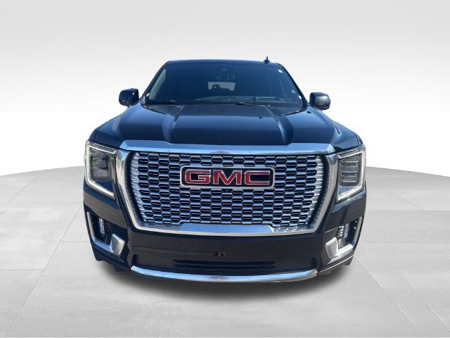 Used 2023 GMC Yukon XL Denali w/ Advanced Technology Package AWD/4WD image 8