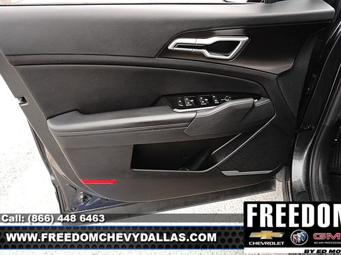Used 2024 Kia Sportage EX FWD image 30