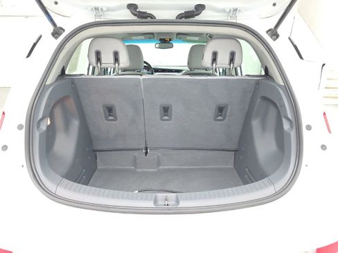 Used 2020 Chevrolet Bolt LT FWD image 40