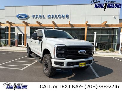 New 2026 Ford F350 Platinum w/ Tremor Off-Road Package