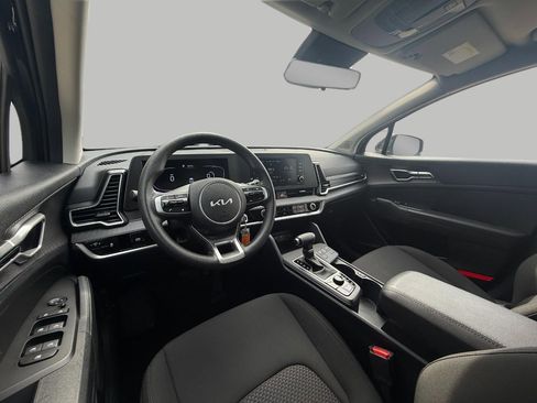 Certified 2025 Kia Sportage LX image 24