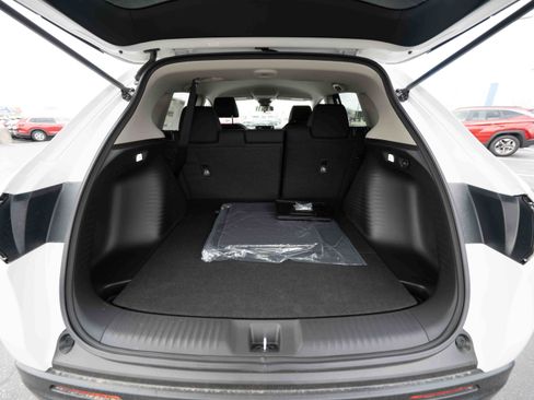 New 2026 Honda HR-V LX image 28