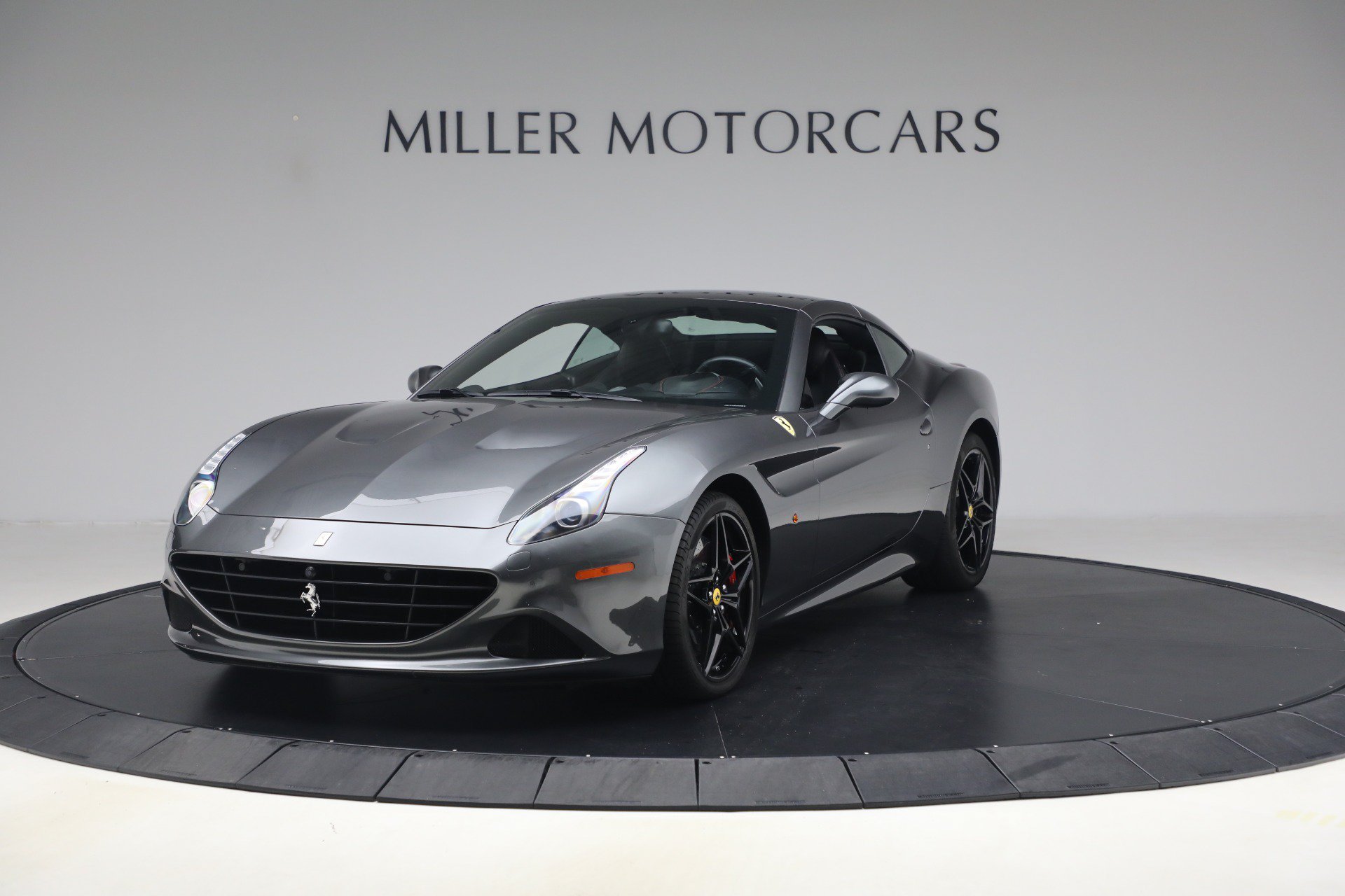 Certified 2015 Ferrari California T RWD image 33