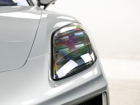 Used 2025 Porsche Panamera 4 E-Hybrid AWD/4WD image 7