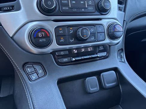 Used 2019 GMC Yukon XL SLT w/ Open Road Package AWD/4WD image 42