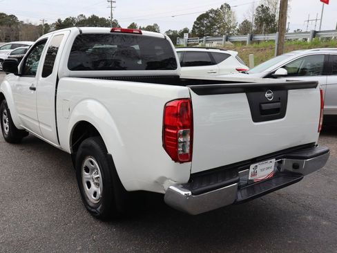 Used 2019 Nissan Frontier S RWD image 4