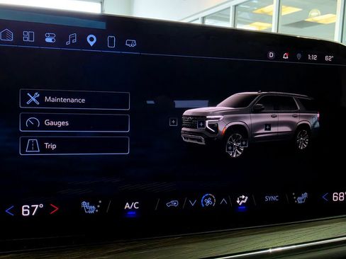 Used 2025 Chevrolet Tahoe LT AWD/4WD image 46