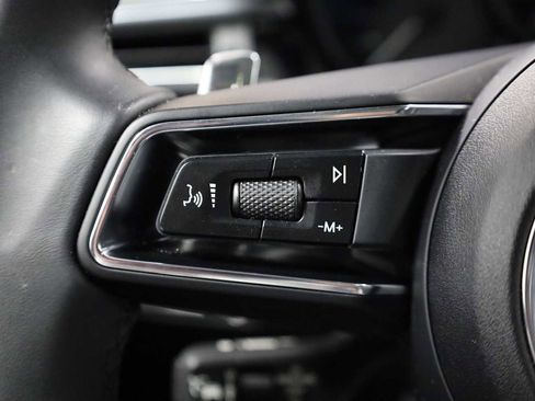 Certified 2025 Porsche Macan image 27