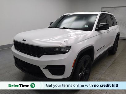 Used 2023 Jeep Grand Cherokee Altitude